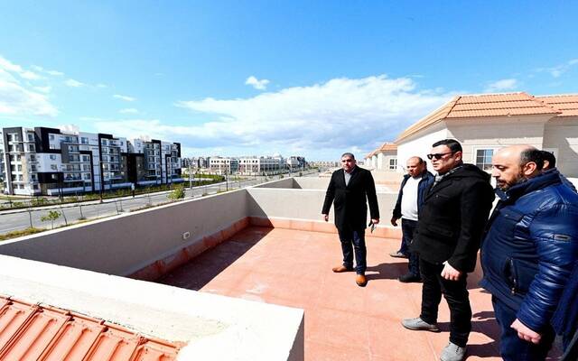 وزير الإسكان المصري يوجه بوضع جدول زمني لتسليم كافة الوحدات المنتهية لحاجزيها