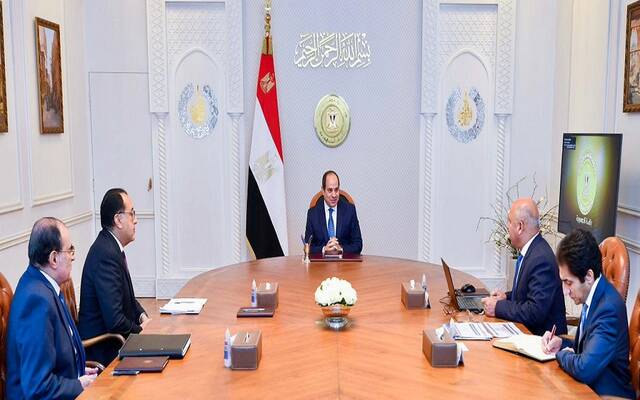 السيسي يوجه بتطوير الموانئ المصرية بشكل تنموي متكامل