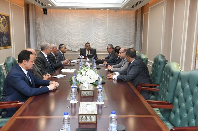 اجتماع وزير الدولة للإنتاج الحربي مع رئيس الهيئة الاقتصادية لقناة السويس