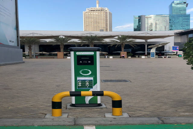"دبي العالمي" يجهّز المواقف بشواحن السيارات الكهربائية