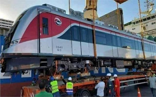 مترو الأنفاق: بدء التشغيل التجريبي للقطار الكهربائي بمصر نهاية العام الجاري