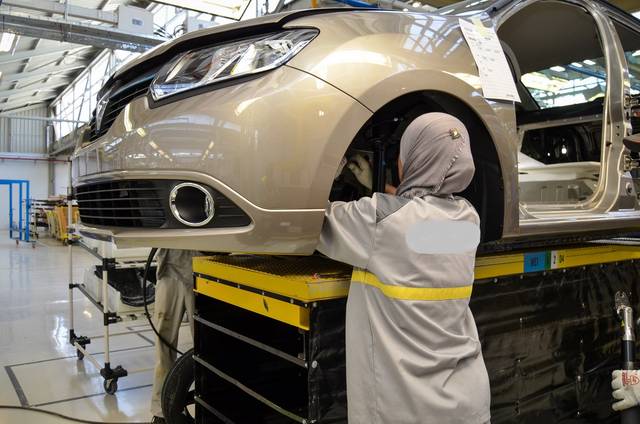 وزير مغربي: 50 مستثمراً جديداً بقطاع صناعة السيارات بـ6 أشهر