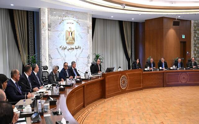 جانب من اجتماع رئيس مجلس الوزراء المصري