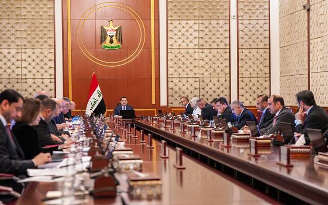 الوزراء العراقي يصادق على قرار البنك المركزي بتعديل سعر صرف الدولار
