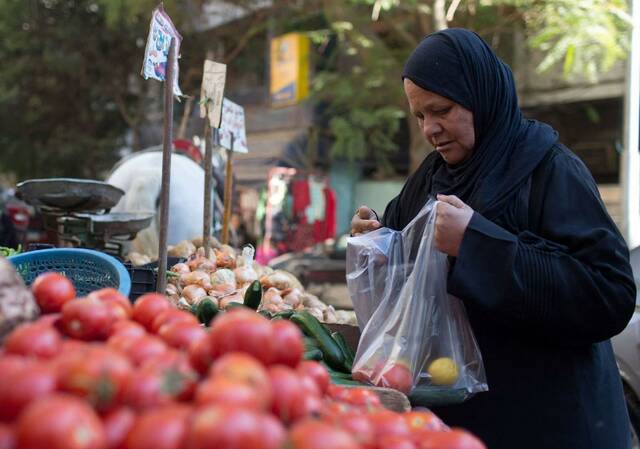 حصاد 2023.. هل يتراجع التضخم في مصر خلال 2024؟