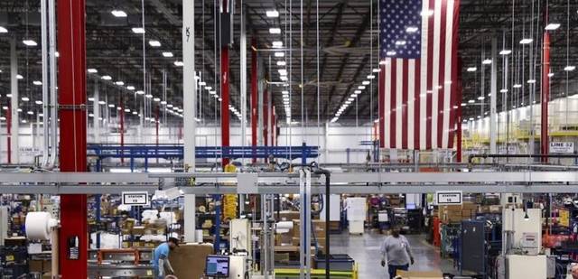 NY manufacturing business gauge falls in September