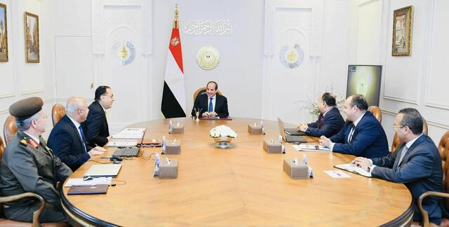 الرئيس المصري عبد الفتاح السيسي خلال أحد الاجتماعات