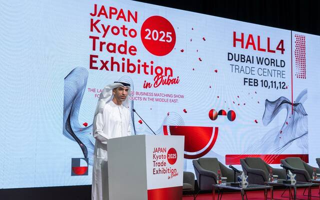 ثاني بن أحمد الزيودي، وزير دولة للتجارة الخارجية في الإمارات خلال فعاليات النسخة الثانية من معرض اليابان كيوتو التجاري