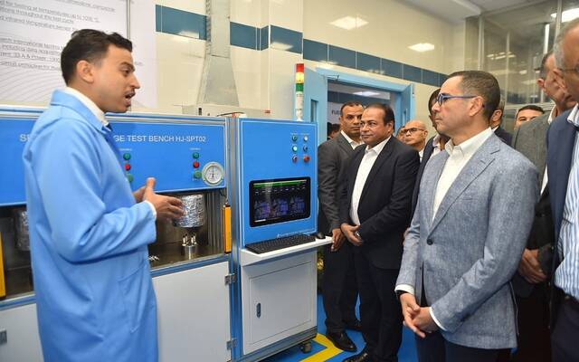 المهندس حسن الخطيب وزير الاستثمار والتجارة الخارجية المصري