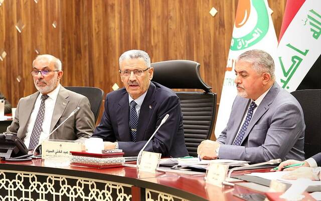 نائب رئيس مجلس الوزراء لشؤون الطاقة- وزير النفط يترأس اجتماع خلية الأزمة