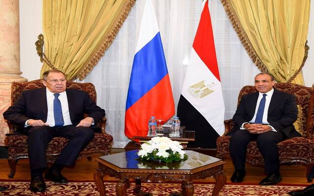 بدر عبد العاطي وزير الخارجية والهجرة وشئون المصريين بالخارج وسيرجي لافروف وزير خارجية روسيا الاتحادية