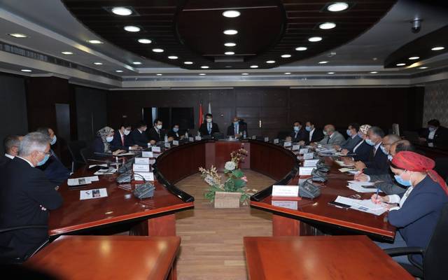 هيونداي الكورية ترغب التعاون مع الشركة المصرية الوطنية لصناعات السكك الحديدية