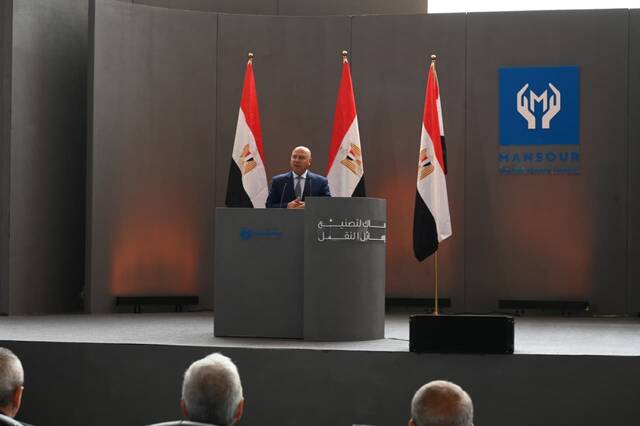 كامل الوزير نائب رئيس مجلس الوزراء للتنمية الصناعية وزير الصناعة والنقل