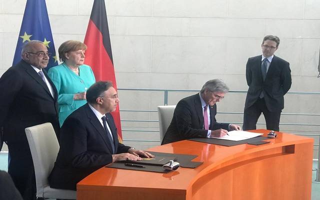 سيمنس الألمانية: توقيع عقود تطوير البنية التحتية للكهرباء بالعراق