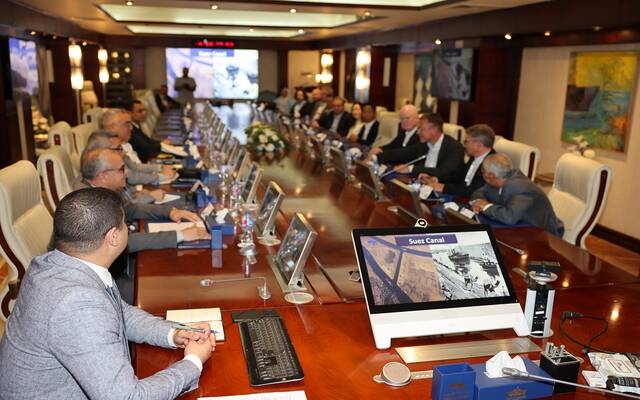 اجتماع هيئة قناة السويس مع الاتحاد الدولي للتأمين البحري