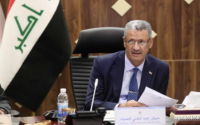 وزير النفط يؤكد أهمية استخلاص العبر من حادث حريق المركز التجاري في الكوت