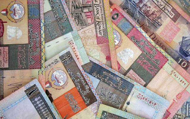 الدينار الكويتي يرتفع أمام اليورو و"الإسترليني"