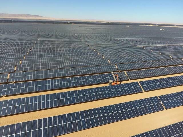 محطة طاقة شمسية في مصر