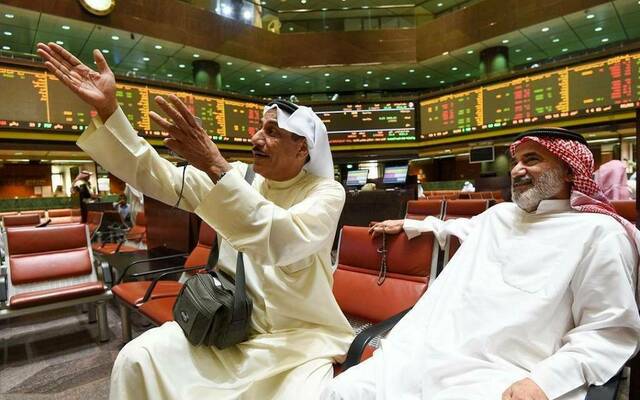 بورصة الكويت تتراجع عند الإغلاق وسط ترقب قرار "الفيدرالي"