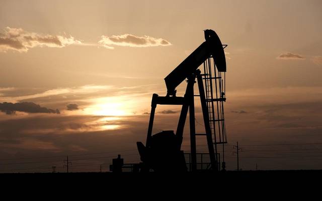 محدث.. النفط يتهاوى 24.5% مسجلاً أكبر خسائر يومية منذ 1991