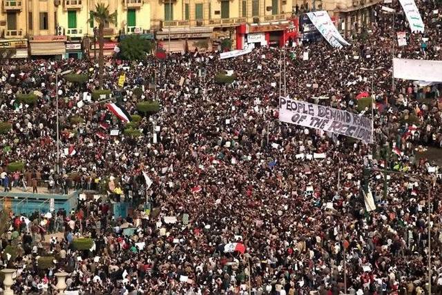 اليوم.. الكلمة للشعب.. الملايين تزحف الى الميادين للاحتفال بالحرية والكرامة 