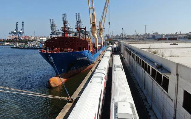 النقل المصرية تعلن وصول 22 عربة سكة حديد جديدة إلى ميناء الإسكندرية