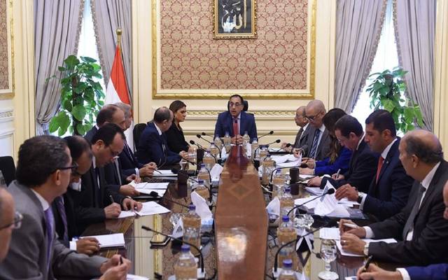 الحكومة تتابع خطة إنشاء المجمعات الصناعية والمناطق الاستثمارية بمصر