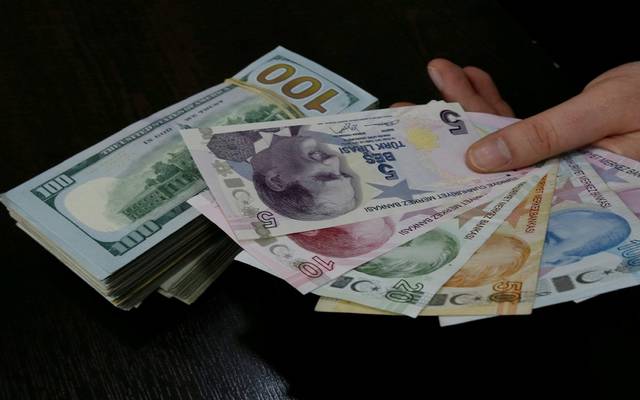 الدولار عند أعلى مستوى بشهرين ونصف.. والليرة التركية ترتفع 1%