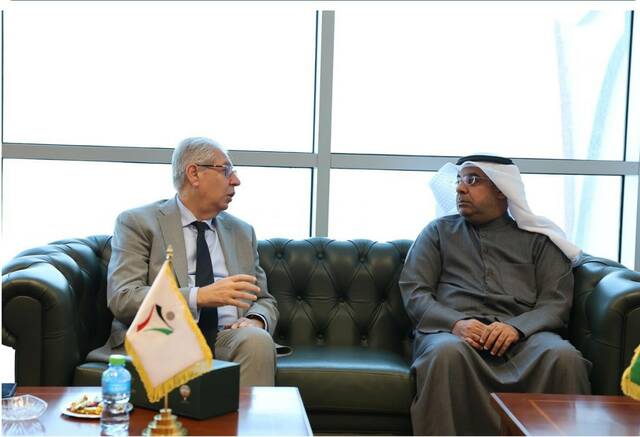 صورة من اللقاء