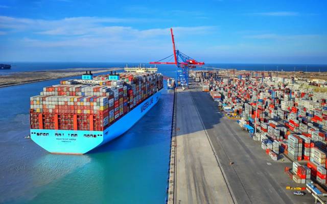 ميناء دمياط يستقبل 8 سفن للحاويات والبضائع العامة خلال 24 ساعة