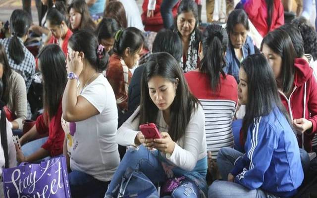 الكويت تتفاهم مع الفلبين على رفع حظر إرسال العمالة المنزلية