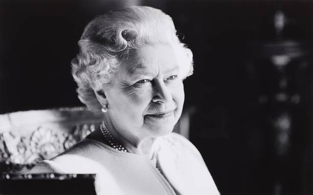 وفاة ملكة بريطانيا إليزابيث الثانية عن عمر يناهز 96 عاماً