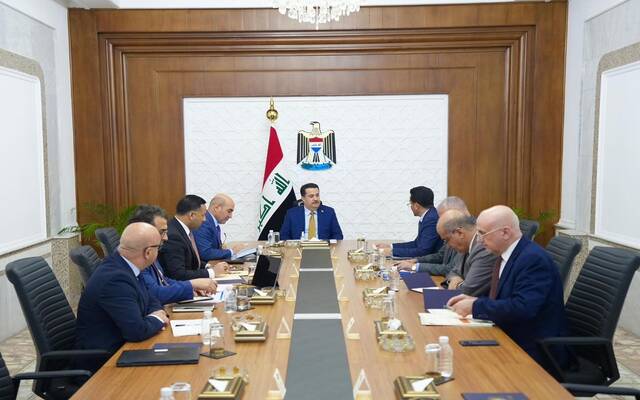 رئيس الوزراء يترأس اجتماعاً مع "التمويل الدولية" لمتابعة تطوير مطار بغداد الدولي