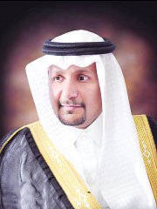 المعيقل: خريجون يرفضون وظائف بـ 8 آلاف ريال