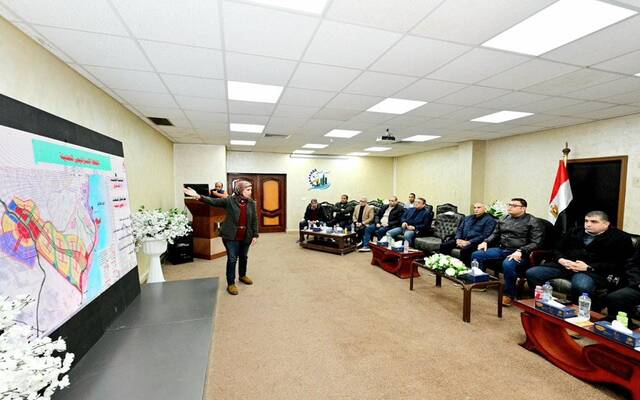 شريف الشربيني وزير الإسكان والمرافق والمجتمعات العمرانية المصري