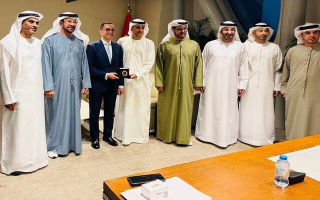 حسن الخطيب وزير الاستثمار والتجارة الخارجية المصري خلال عدد من اللقاءات مع ممثلي دوائر الأعمال والشركات الإماراتية