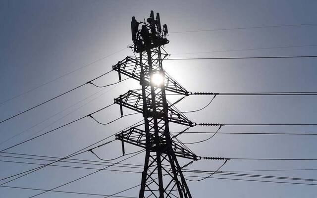 التيار الكهربائي