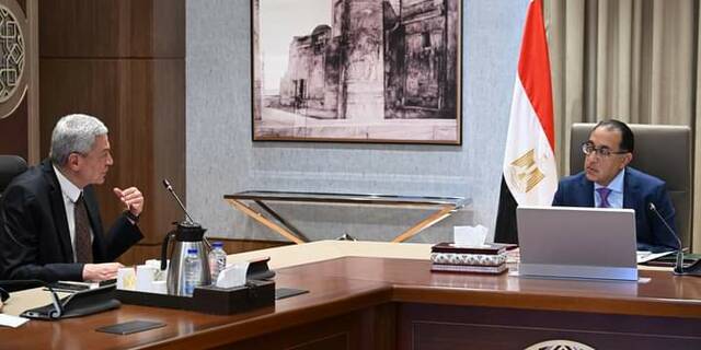رئيس الوزراء يُتابع عدداً من ملفات عمل الهيئة المصرية للشراء المُوحد