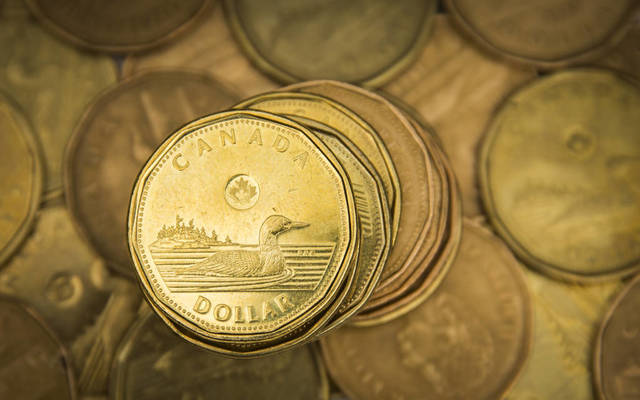 الدولار الكندي يتراجع بعد تصريحات بشأن تعريفة جمركية أمريكية