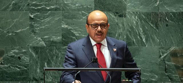 وزير الخارجية البحريني عبداللطيف بن راشد الزياني