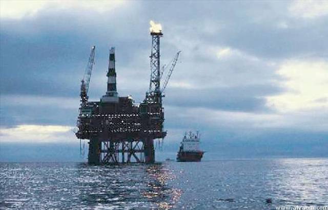 خبراء نفطيون إنتاج النفط الخليجي يسير وفق خطة بعيدة المدى