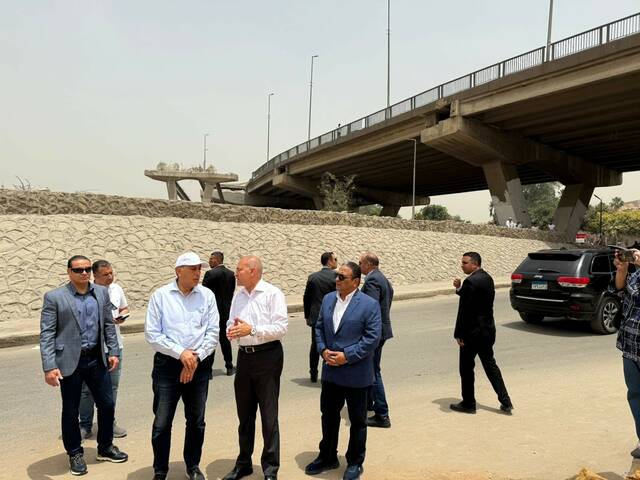 مدبولي يتفقد أعمال تطوير منطقة السيدة عائشة تمهيداً لإعادة إحيائها التاريخي