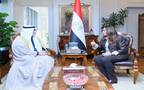 منال عوض وزيرة التنمية المحلية والبيئة في مصر مع محمد علي قربان الرئيس التنفيذي للمركز الوطني لتنمية الحياة الفطرية بالمملكة