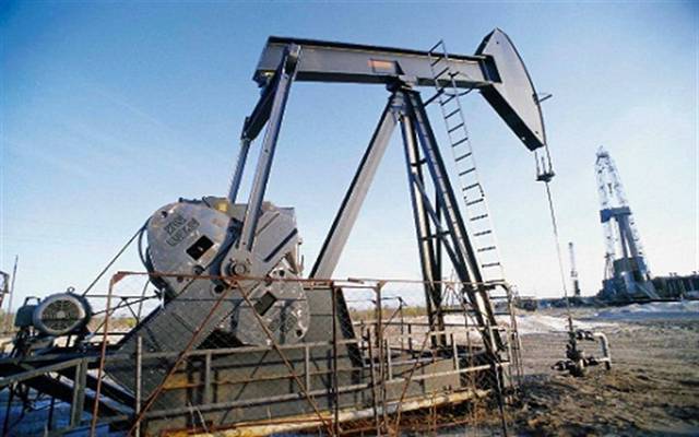 النفط يتراجع 4% بعد اتفاق الدوحة.. وتباين بالأسواق العالمية