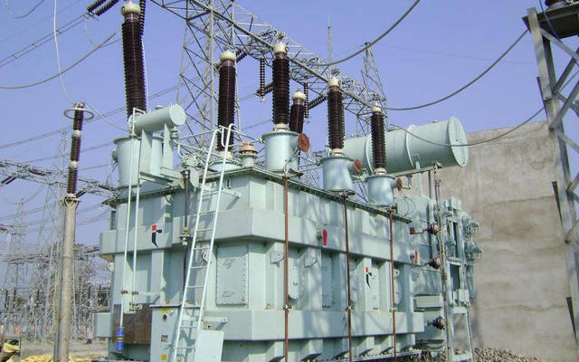 المصرية لنقل الكهرباء توقع عقدين بقيمة 125 مليون جنيه