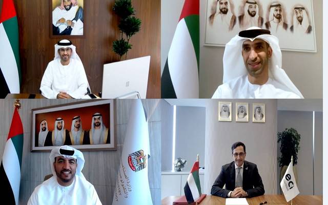 الصناعة الإماراتية والاتحاد لائتمان الصادرات يدعمان مشروع 300 مليار