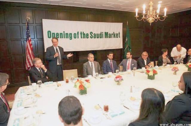 مستثمر سعودي يستطلع آراء مديري صناديق عالمية حول «تداول» 