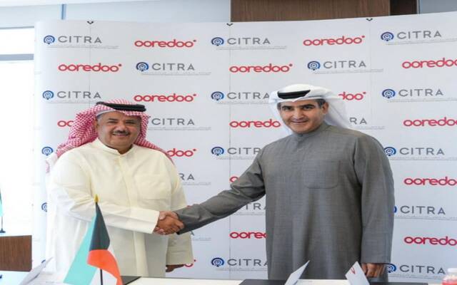 خلال توقيع العقد