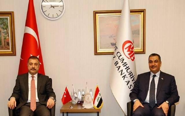 العراق يطالب تركيا بتقديم تسهيلات للمصارف لتسوية الميزان التجاري