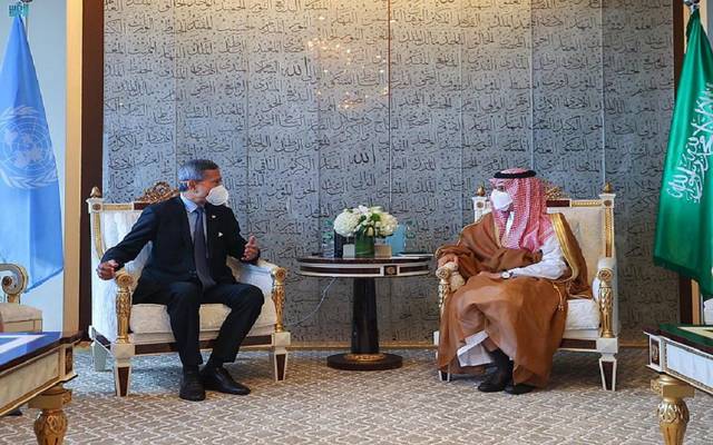 السعودية وسنغافورة تبحثان سبل تعزيز العلاقات الثنائية